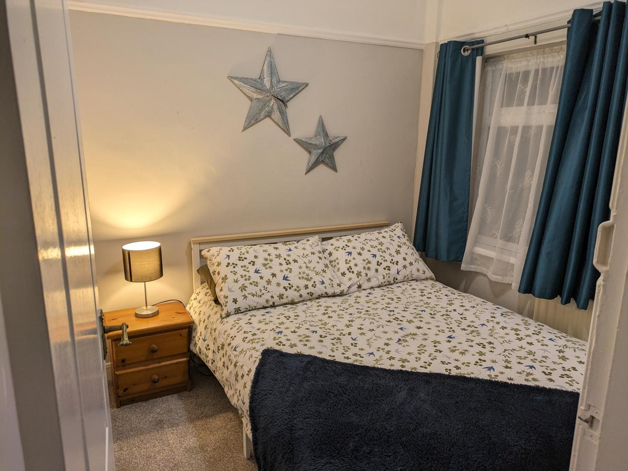 Mairead - Cosy Property In Gaeltacht Quarter Белфаст Екстериор снимка