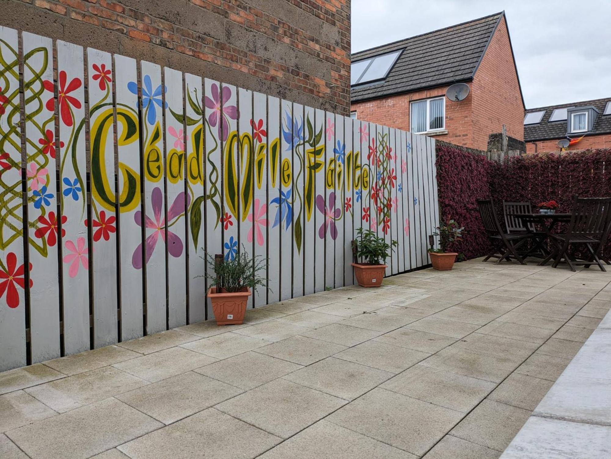 Mairead - Cosy Property In Gaeltacht Quarter Белфаст Екстериор снимка
